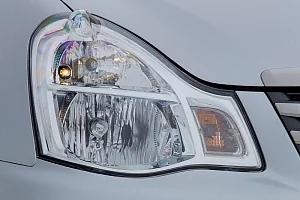 Фото Nissan Almera - интерьер и экстерьер