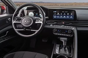 Фото Hyundai Elantra - интерьер и экстерьер