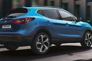 Фото Nissan Qashqai - интерьер и экстерьер