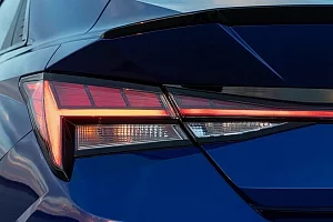 Фото Hyundai Elantra - интерьер и экстерьер