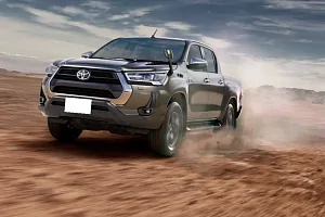 Фото Toyota Hilux New - интерьер и экстерьер