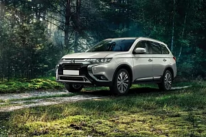 Фото Mitsubishi Аутлендер 7 мест - интерьер и экстерьер