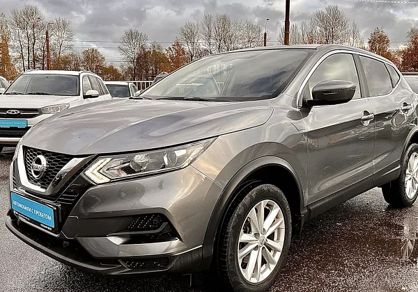 купить подержанный Qashqai 2021 года