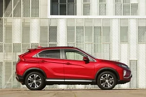 Фото Mitsubishi Eclipse Cross - интерьер и экстерьер