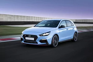 Фото Hyundai Ай 30 - интерьер и экстерьер
