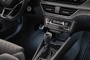 Фото Skoda Rapid - интерьер и экстерьер