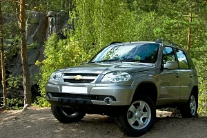 Фото Chevrolet Нива - интерьер и экстерьер