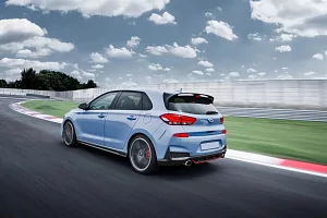 Фото Hyundai Ай 30 - интерьер и экстерьер