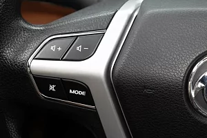 Фото Dongfeng DF6 - интерьер и экстерьер