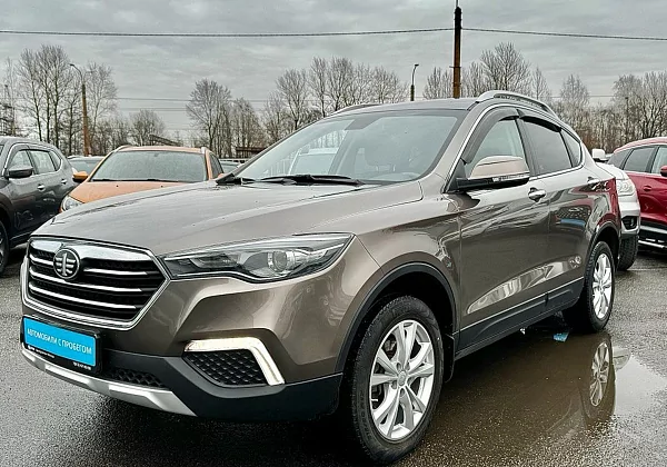 купить подержанный Besturn X80 2019 года