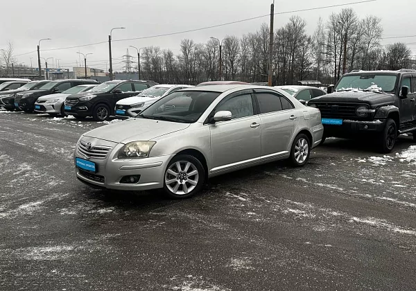 купить подержанный Avensis 2007 года