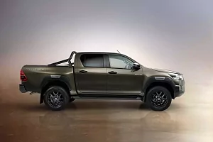 Фото Toyota Hilux New - интерьер и экстерьер