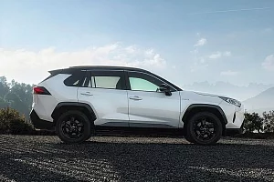 Фото Toyota Rav 4 - интерьер и экстерьер