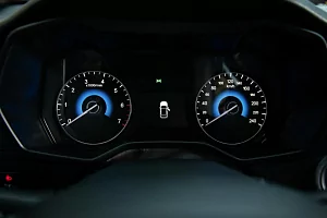Фото Dongfeng 580 - интерьер и экстерьер