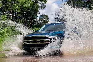 Фото Foton Tunland V7 - интерьер и экстерьер