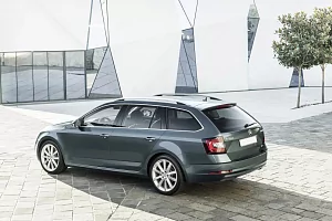 Фото Skoda Октавия Комби - интерьер и экстерьер
