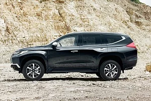 Фото Mitsubishi Pajero Sport - интерьер и экстерьер