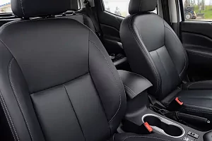 Фото Dongfeng DF6 - интерьер и экстерьер