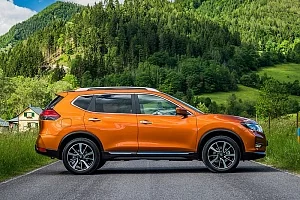 Фото Nissan X-Trail - интерьер и экстерьер