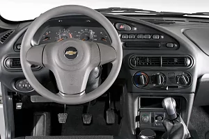 Фото Chevrolet Нива - интерьер и экстерьер