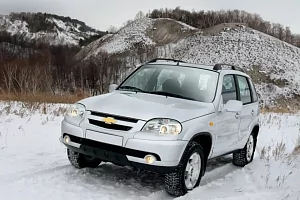 Фото Chevrolet Нива - интерьер и экстерьер
