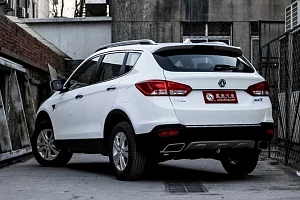 Фото Dongfeng AX7 - интерьер и экстерьер