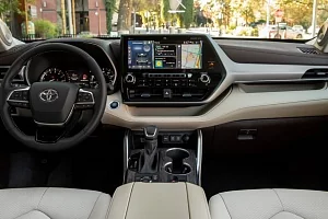 Фото Toyota Highlander - интерьер и экстерьер