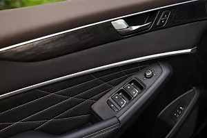 Фото Dongfeng Аеолус Шайн Макс - интерьер и экстерьер