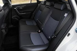 Фото Toyota Rav 4 - интерьер и экстерьер