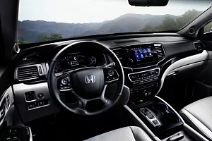 Фото Honda Pilot - интерьер и экстерьер