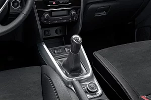 Фото Suzuki Vitara - интерьер и экстерьер