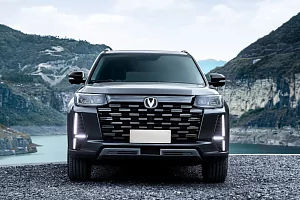 Фото Changan CS 95 - интерьер и экстерьер