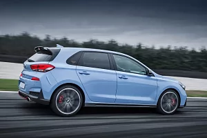 Фото Hyundai Ай 30 - интерьер и экстерьер