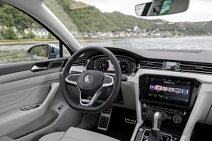 Фото Volkswagen Пассат Олтрек - интерьер и экстерьер