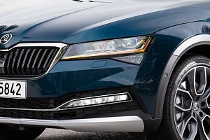 Фото Skoda Суперб Комби - интерьер и экстерьер