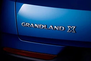 Фото Opel Grandland X - интерьер и экстерьер