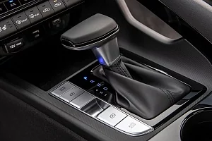 Фото Hyundai Elantra - интерьер и экстерьер