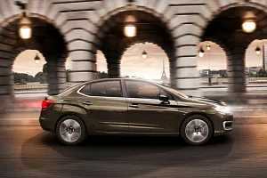 Фото Citroën C4 Sedan - интерьер и экстерьер