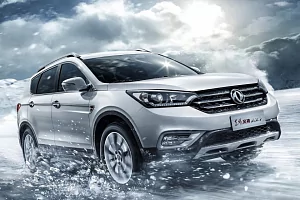 Фото Dongfeng AX7 - интерьер и экстерьер