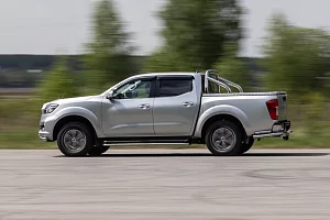 Фото Dongfeng DF6 - интерьер и экстерьер