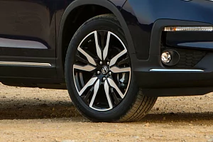 Фото Honda Pilot - интерьер и экстерьер