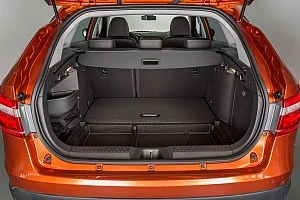 Фото Lada Vesta SW Cross - интерьер и экстерьер