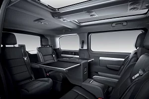 Фото Opel Zafira Life - интерьер и экстерьер