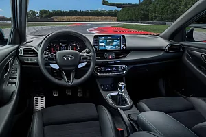 Фото Hyundai Ай 30 - интерьер и экстерьер