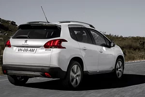 Фото Peugeot 2008 - интерьер и экстерьер