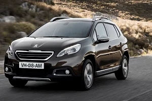 Фото Peugeot 2008 - интерьер и экстерьер