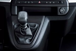 Фото Opel Zafira Life - интерьер и экстерьер