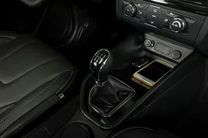 Фото Dongfeng 580 - интерьер и экстерьер