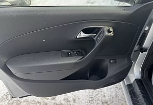 купить Фольксваген Polo 2011, автосалон автоцентр