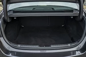 Фото Mazda 3 sedan - интерьер и экстерьер